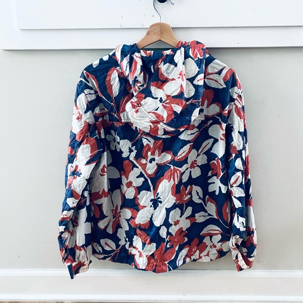 Lou & Grey Form Wanderweave Windbreaker 1/4 Zip Jacket Size Medium Floral Purple - Picture 7 of 7